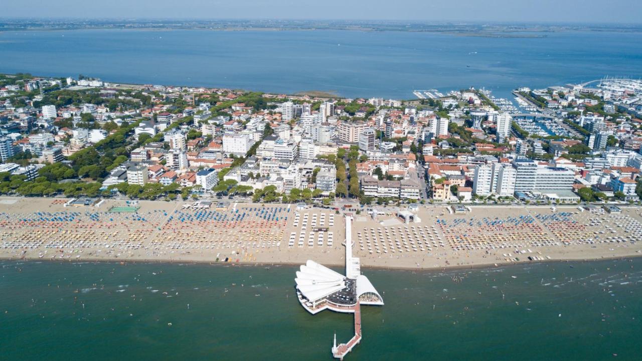 Apartamento Residenza Marco Polo Lignano Sabbiadoro Exterior foto