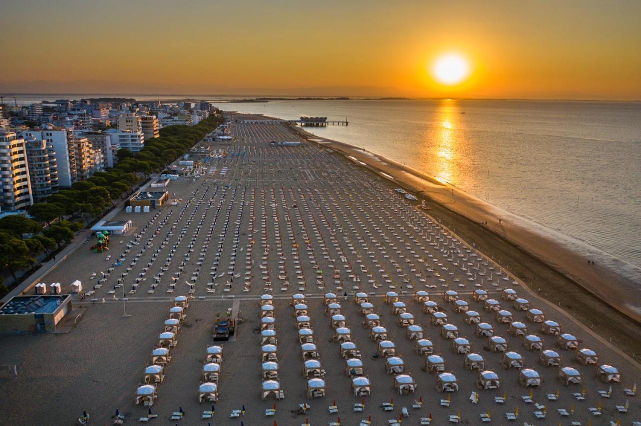Apartamento Residenza Marco Polo Lignano Sabbiadoro Exterior foto