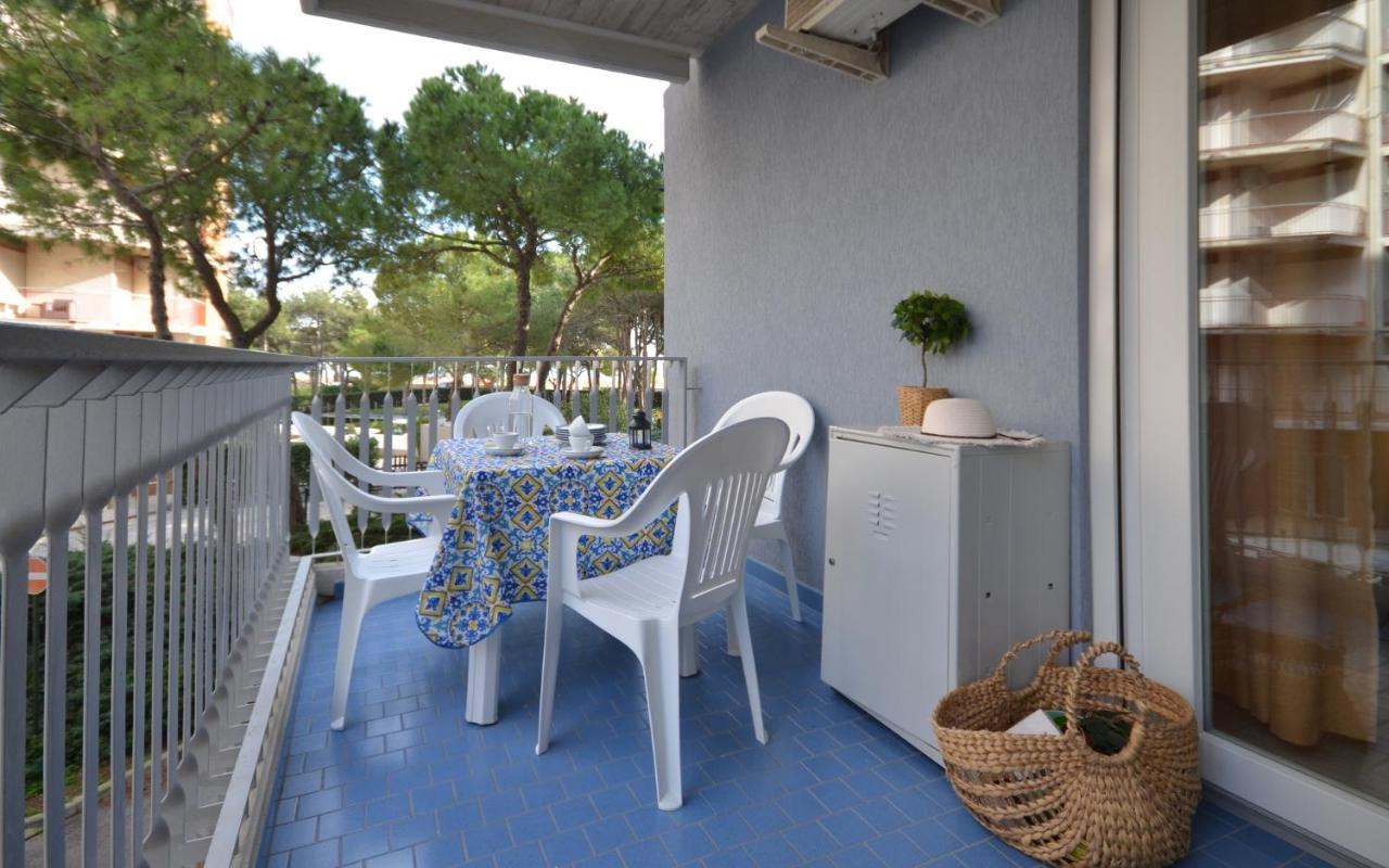 Apartamento Residenza Marco Polo Lignano Sabbiadoro Exterior foto